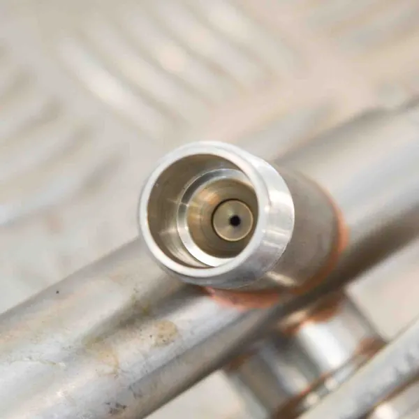 Brandstofrail Mercedes-Benz C (W205) A2740700995 image 3