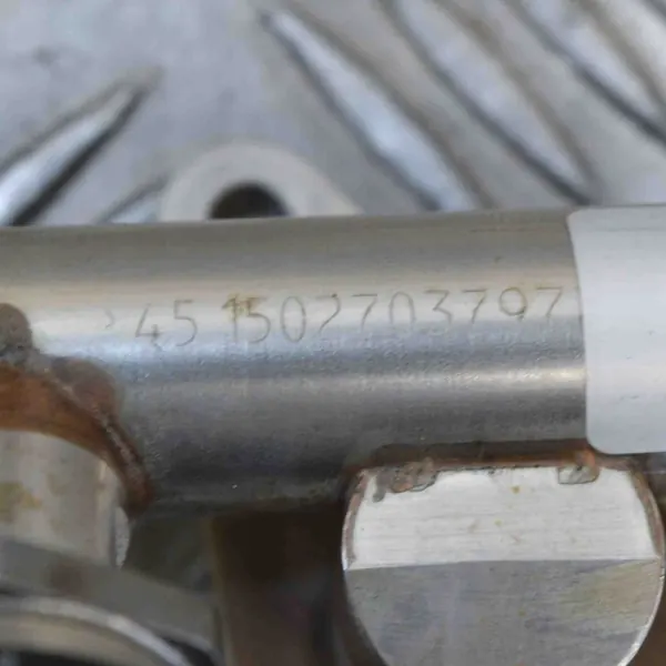 Brandstofrail Mercedes-Benz C (W205) A2740700995 image 7