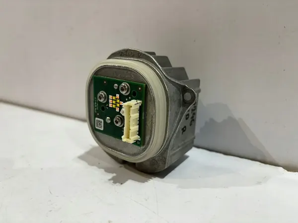 Oikea LED-moduuli Mercedes W246 W156 W166 - 1305715307 image 2