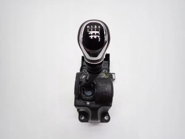 Pomo de cambios OEM 34101-3ZV0A para Nissan Pulsar C13 image 3