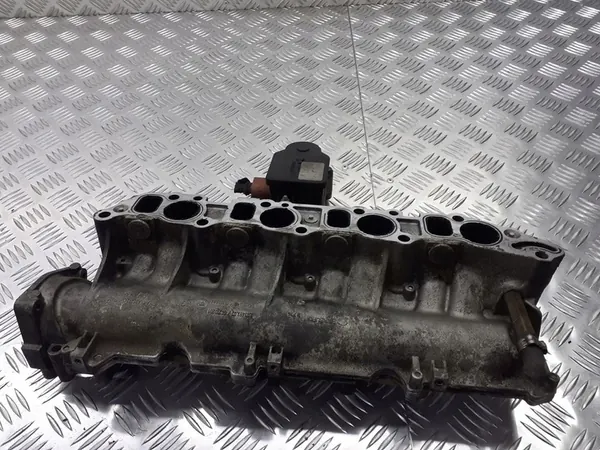 Coletor de admissão Opel Zafira B 1.9 CDTI 55210202 image 2