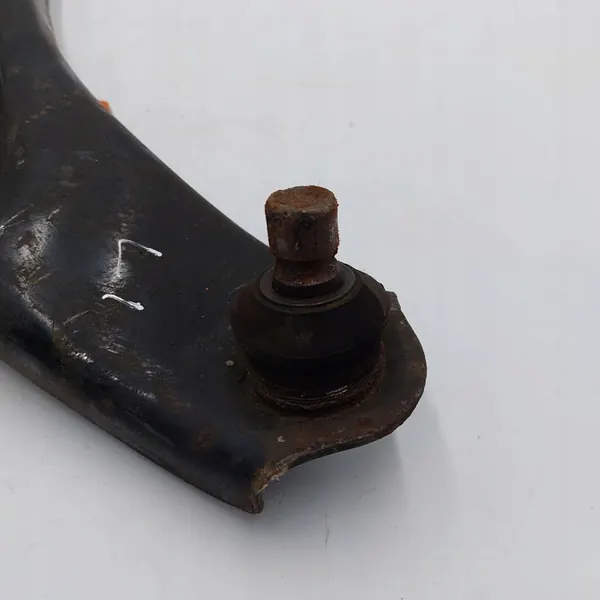 Nissan Leaf II (ZE1) 2019 Braccio di Controllo Anteriore Inferiore image 2