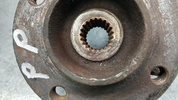 Mangueta delantera derecha OEM VOLVOMAR-139334 Renault Megane I image 3