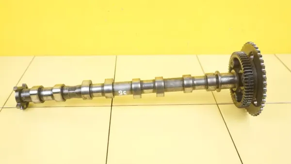Opel OE 55570030 Einlassnockenwelle für 1.6 CDTI image 2
