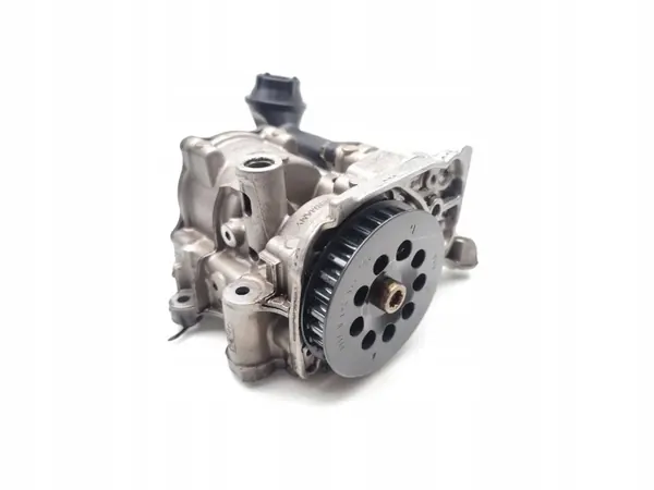 VW Golf Oliepomp OEM 04L145208K 2.0 GTD Diesel image 10