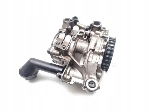 VW Golf Oliepomp OEM 04L145208K 2.0 GTD Diesel image 5