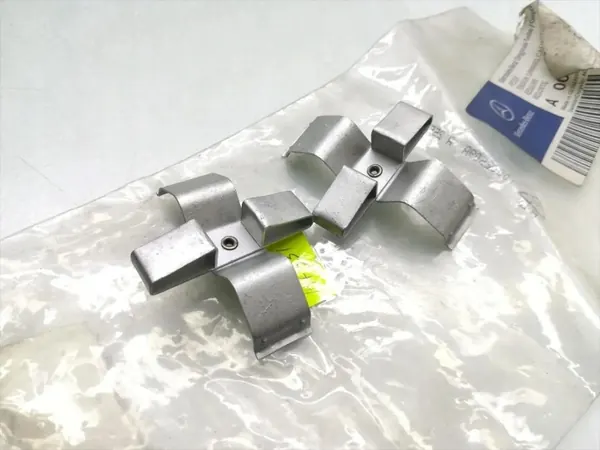 Ressort d'étrier de frein arrière Mercedes-Benz OEM A0004215291 image 3