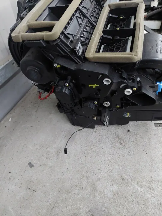 Verwarmingskern FORD KUGA MK2 OEM GV61-19B555-EB image 3