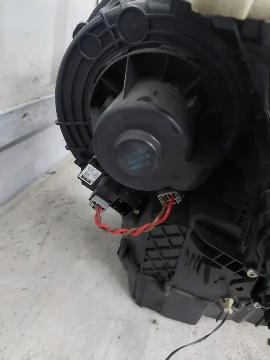 Verwarmingskern FORD KUGA MK2 OEM GV61-19B555-EB image 4