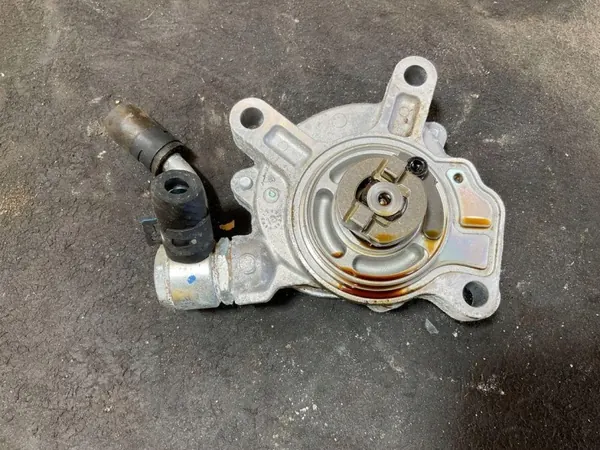 Bomba de vacío OEM 181026 para Mazda 2 (DL, DJ) image 4