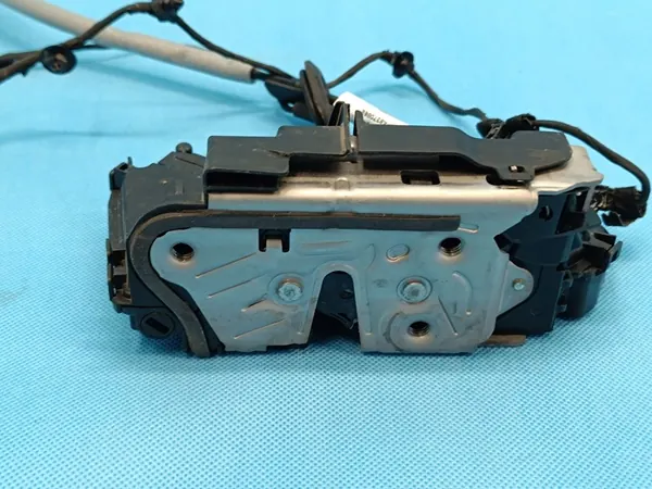 CUPRA FORMENTOR 2.0 TDI Dörrlås Höger Fram OEM 5TB837016E image 3