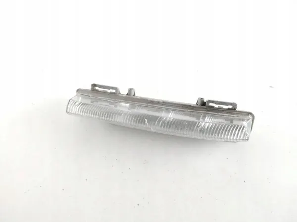 Mercedes-Benz Dagsljus OEM A2049068900 image 2