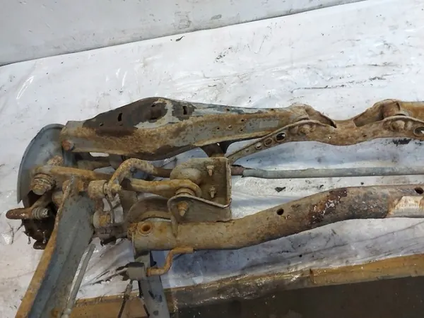 Travesaño Suspensión Trasera OEM 1K0505315AQ VW Golf V image 3