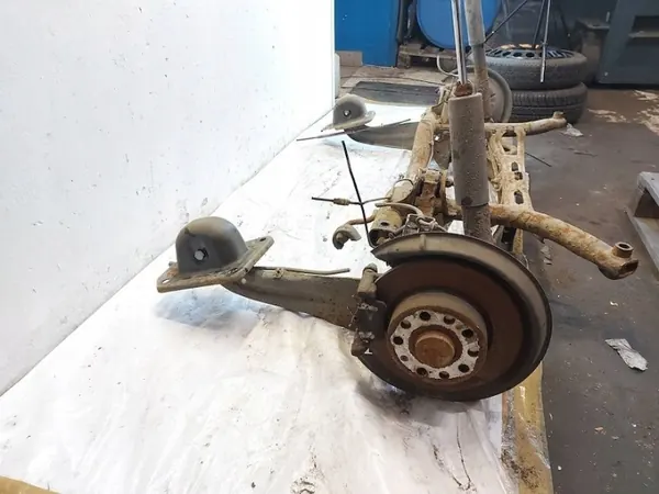 Travesaño Suspensión Trasera OEM 1K0505315AQ VW Golf V image 9