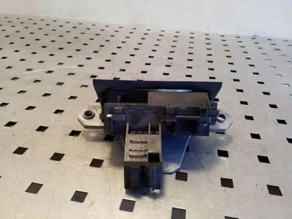 Serrure de coffre Ford Focus 2013 OEM 8M51-R442A66-DA image 4