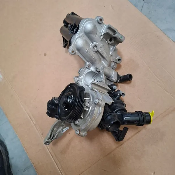 Vattenpumpsträcka Vito Sprinter GLA CLA GLB GLC GLE image 3