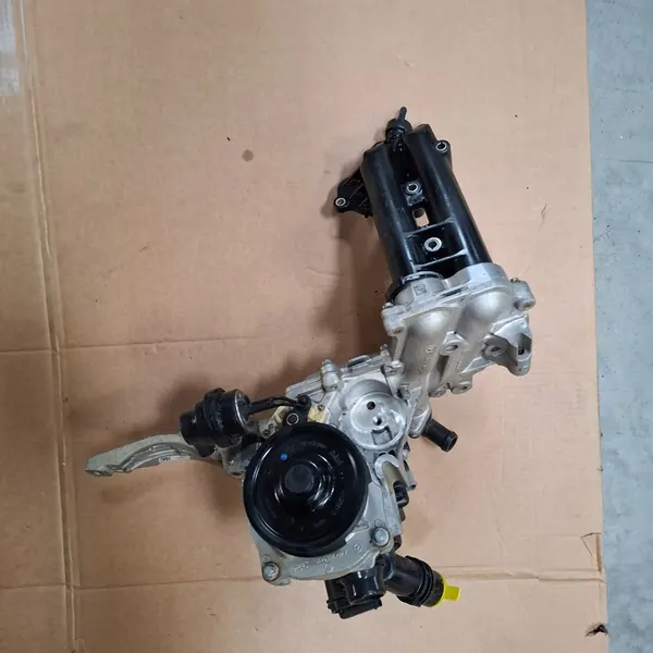 Vattenpumpsträcka Vito Sprinter GLA CLA GLB GLC GLE image 8