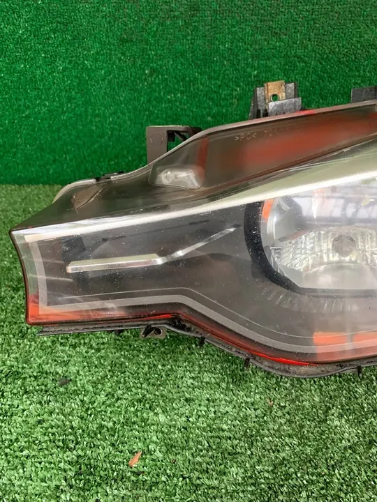 Farol dianteiro esquerdo BMW 3 F30 F35 F31 OEM 7211100000 image 2