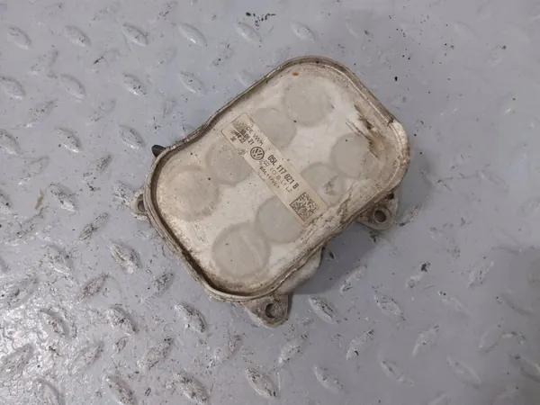 Växellådsoljekylare OEM 05L117021B för Skoda Begagnad image 2
