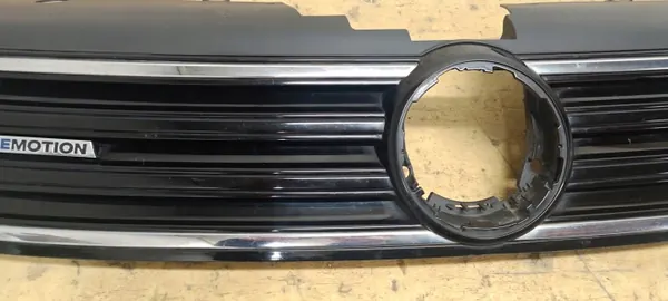 Grelha dianteira OEM 3AA853653A para VW Passat B7 image 4