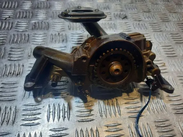 Jeep Grand Cherokee Oljepump OEM 0551190232 Fram image 3