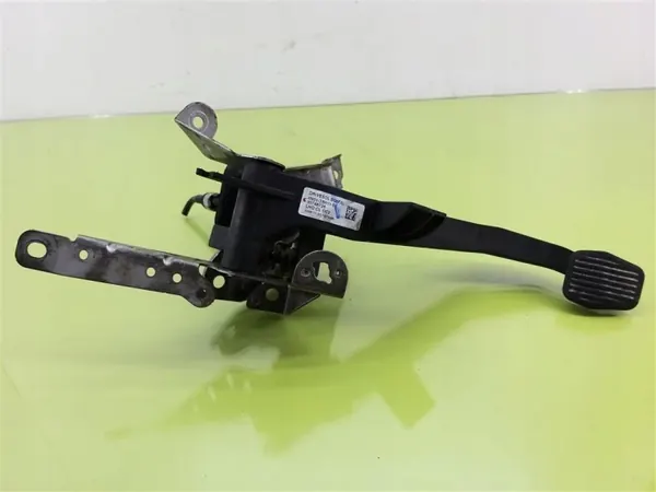 Gaspedaalpotentiometer OEM 4N517B633EK voor Volvo V50 image 2