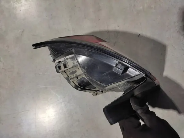 Lámpara trasera SKODA FABIA III HB image 5