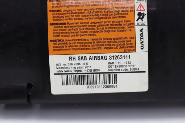Volvo Airbag-istuintyyny OEM 31263111 Oikea etu image 4