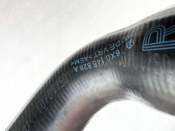 Luftschlauch VW Audi Seat 1.4 TDI OEM 6X0145828A image 2
