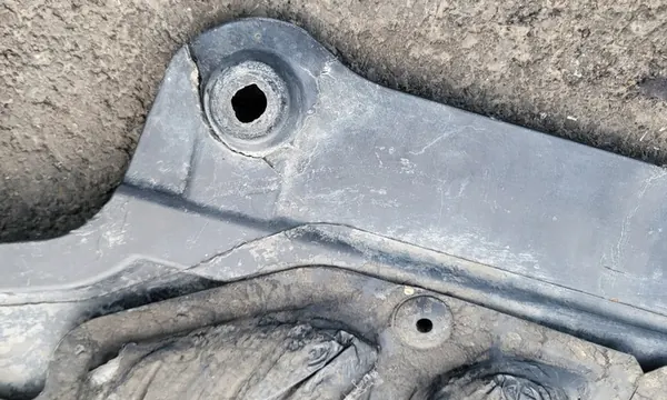 Motorhuv Skoda Octavia VW Golf V OE image 3