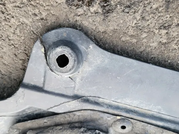 Motorhuv Skoda Octavia VW Golf V OE image 4