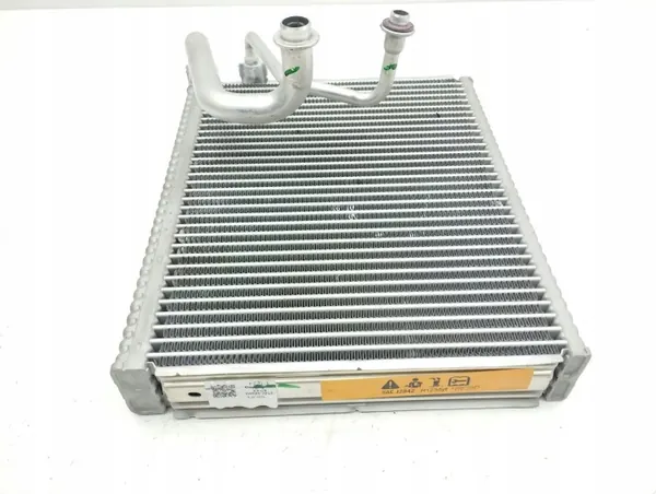 Radiador aquecimento climatização Mercedes-Benz EQA 2022 OEM AMD169397 image 4