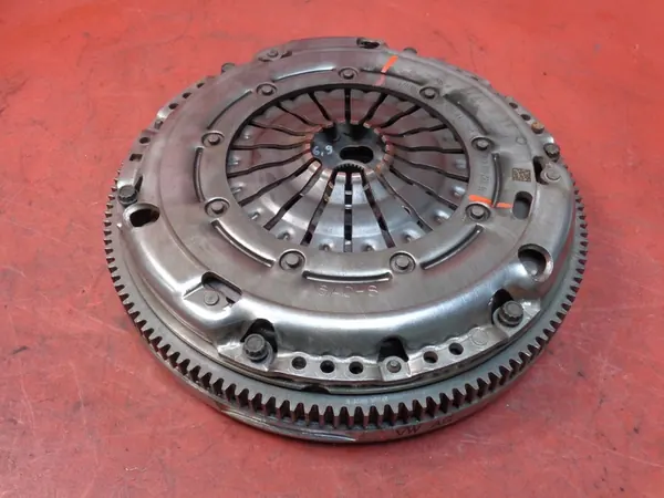 Volante bimassa VW Golf, Skoda Fabia 1.0 TSI 2019 image 4