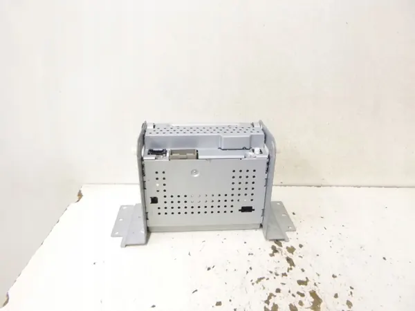Jaguar XF 2011 CD-radio OEM 7G9N-18C815-NB image 4