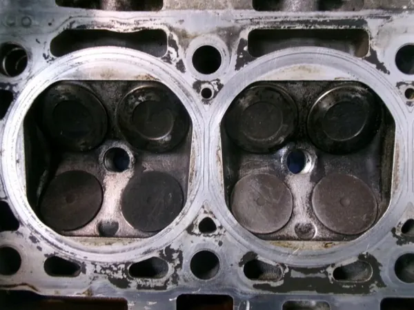 Culasse CADILAK-Bochnia-499917- pour Renault Laguna II image 7