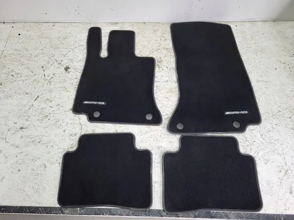 Tapis velours Mercedes W206 OEM W206 A2066809104 image 2