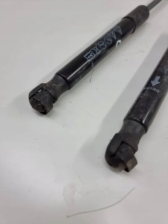 Porsche Macan (95B) 2018 Motorhuv Aktuator OEM image 2