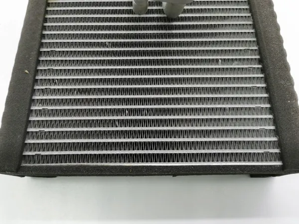 Lämmönvaihdin Ilmastointi Opel Mokka 2013 OEM AMD67401 image 3