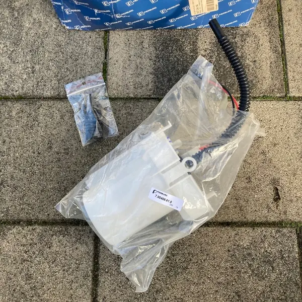 PIERBURG Brandstofpomp voor Opel - OEM 7.00468.61.0 image 5