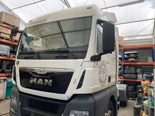 Cabine MAN TGX XLX OEM 2334KABINA Blanc RAL 9010 image 2
