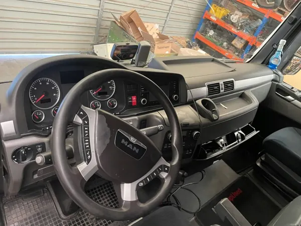 Cabine MAN TGX XLX OEM 2334KABINA Blanc RAL 9010 image 4
