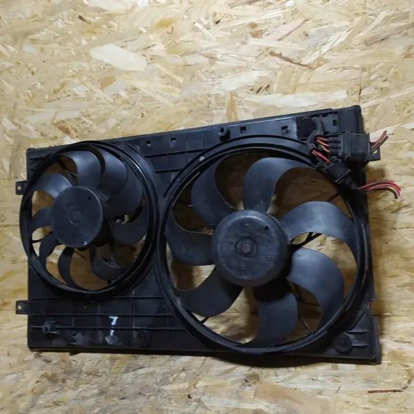 Radiatorventilator OEM 1J0121207AA voor 1.9 TDI 150PK image 3