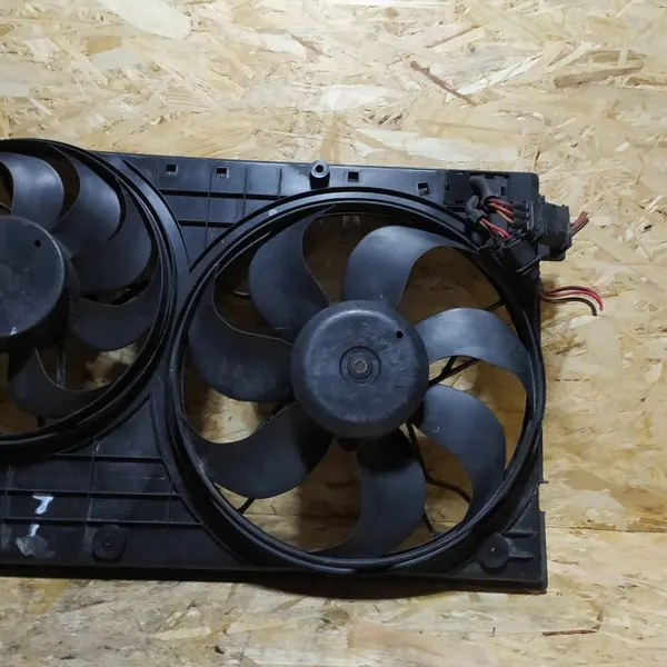 Radiatorventilator OEM 1J0121207AA voor 1.9 TDI 150PK image 4