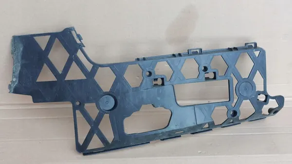 VW Passat B7 Supporto Paraurti Anteriore Sinistro 3AA807177 OEM image 4