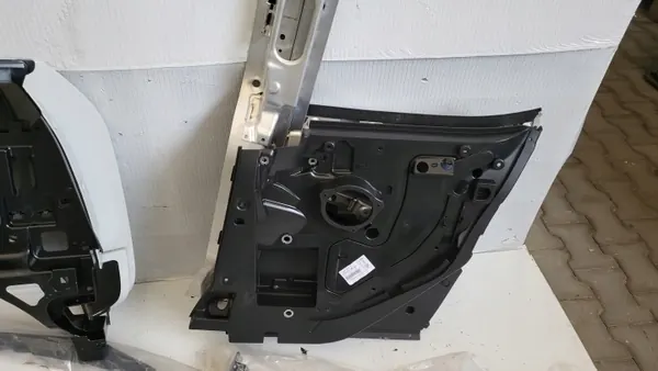 Hinterer rechter Kotflügel OEM BmwTomBmw BMW i3 image 8