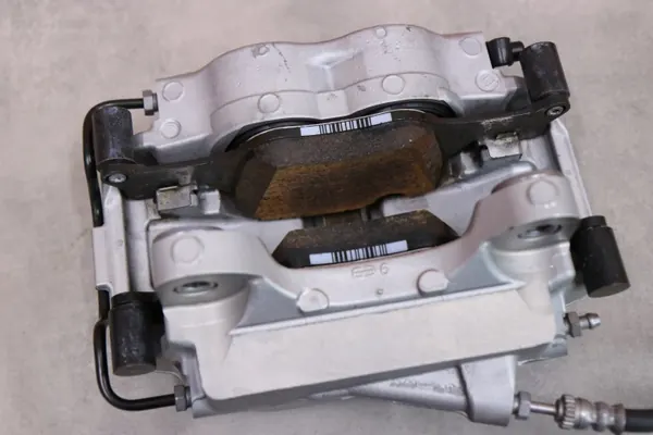 BMW i4 G26 Bremsensatz vorne OEM 7915313 image 8