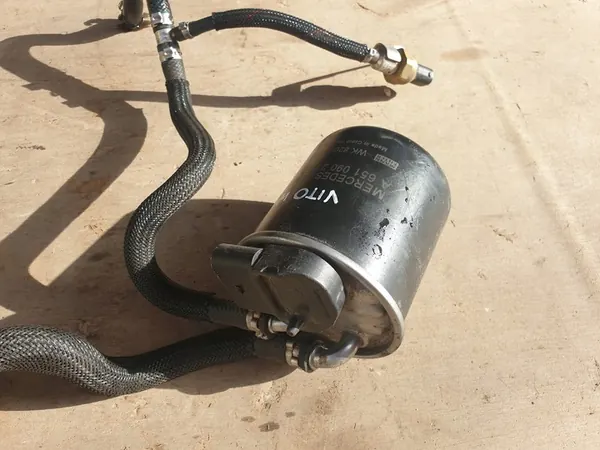 Filtro de combustible Carcasa sensor Mercedes Vito W447 OEM A6510902052 image 8