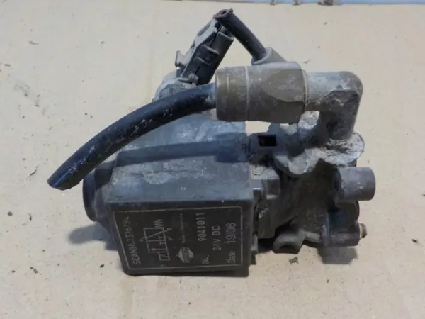 Scania Magnetventil OEM 9041011 - Gebraucht image 2