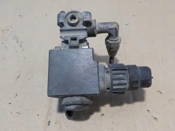 Scania Magnetventil OEM 9041011 - Gebraucht image 4