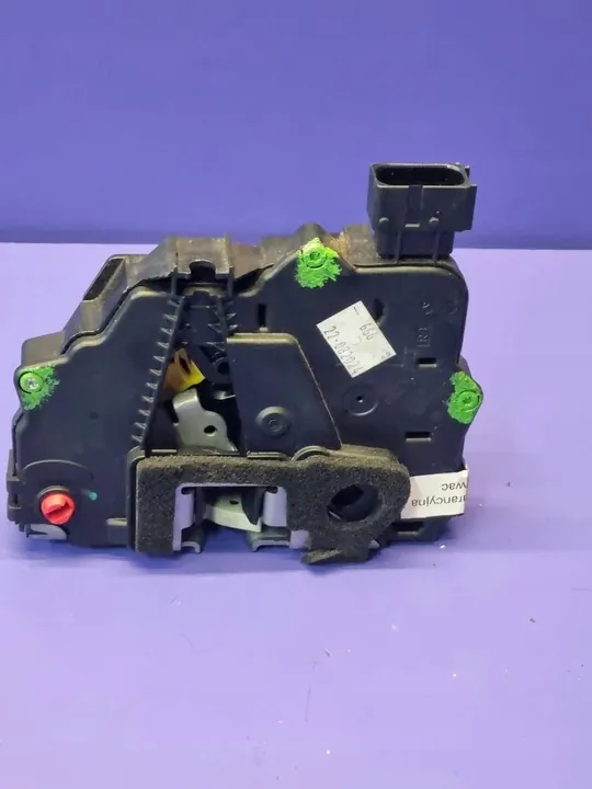 Opel Meriva B Vänster Bakdörrslås 13279836 image 2